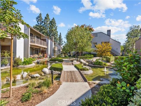 10521  Lakeside  I  Drive, Garden Grove, CA