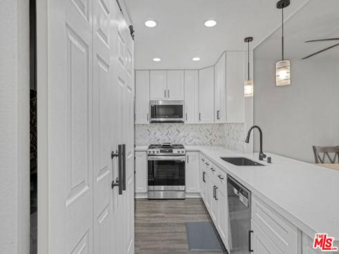 10401  Garden Grove  44  Boulevard, Garden Grove, CA