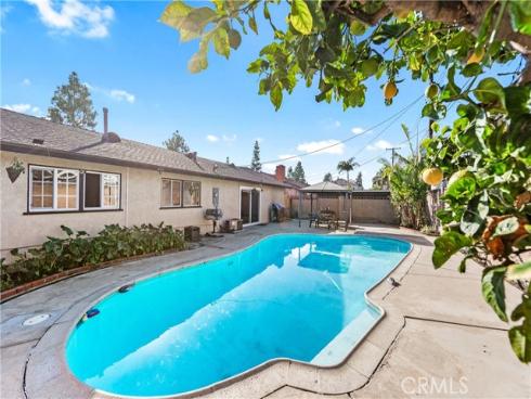 6601 Chapman Avenue, Garden Grove, CA