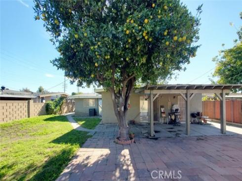 11441 Salinaz , Garden Grove, CA
