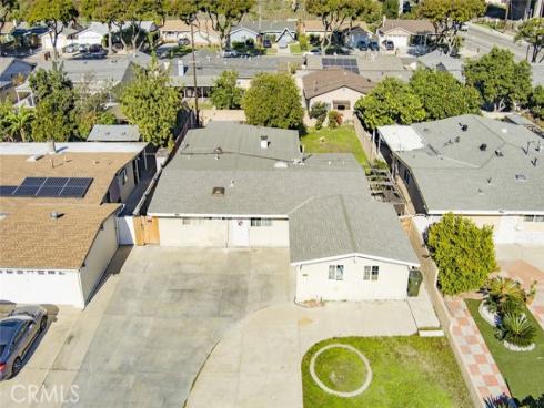 11441 Salinaz , Garden Grove, CA