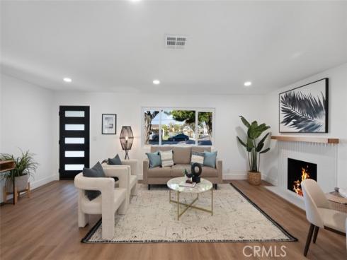 5732 Belgrave Avenue