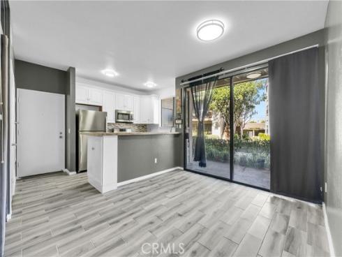 10550 N Lakeside Drive N. #e , Garden Grove, CA
