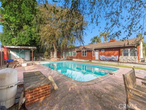 11252  Chapman Ave  , Garden Grove, CA