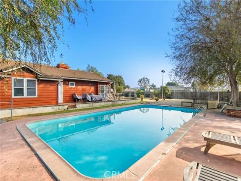 11252  Chapman Ave  , Garden Grove, CA