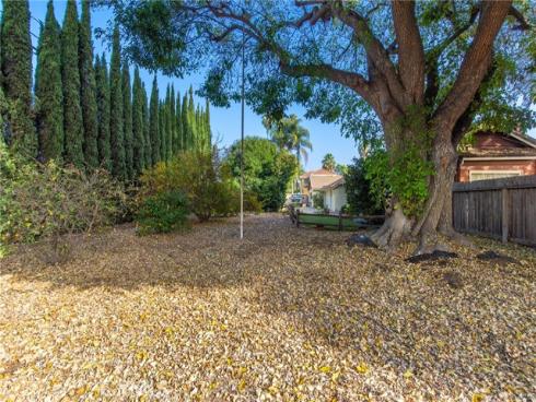 11252  Chapman Ave  , Garden Grove, CA