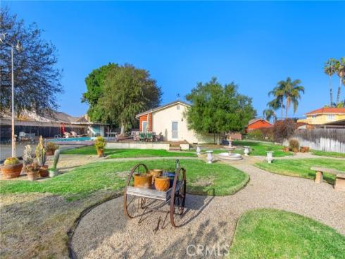 11252  Chapman Ave  , Garden Grove, CA