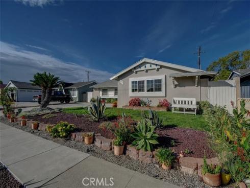 11781  Diamond  , Garden Grove, CA