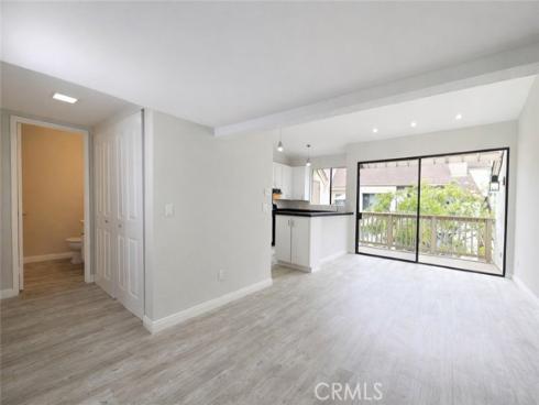 10520  Lakeside  L  Drive, Garden Grove, CA