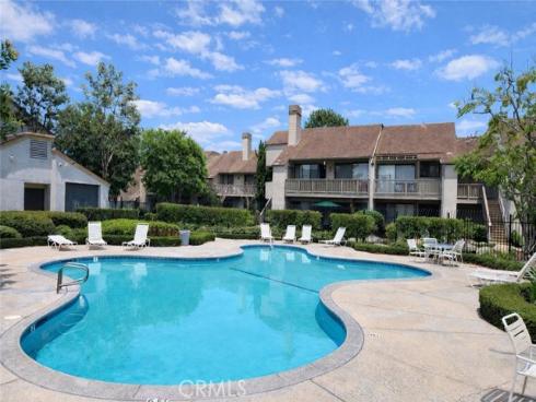 10520  Lakeside  L  Drive, Garden Grove, CA