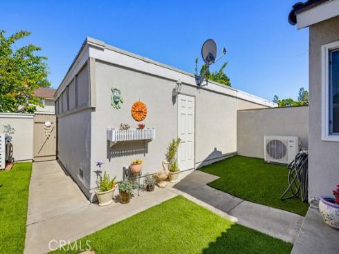 5595  Tiffany Ave  , Garden Grove, CA