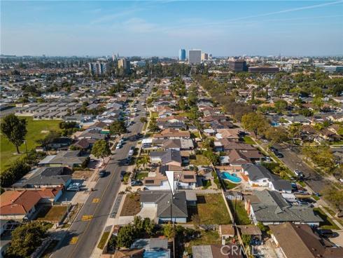 13302  Siemon  , Garden Grove, CA