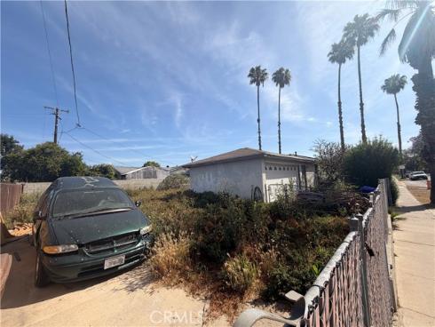 13321  Siemon  , Garden Grove, CA