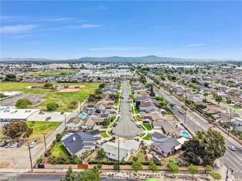 6501  Pickett  , Garden Grove, CA