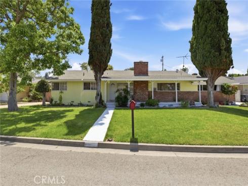 10172  Edgewood   Lane, Garden Grove, CA