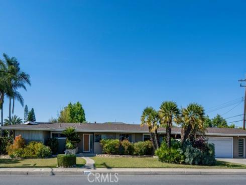 9721 Orangewood