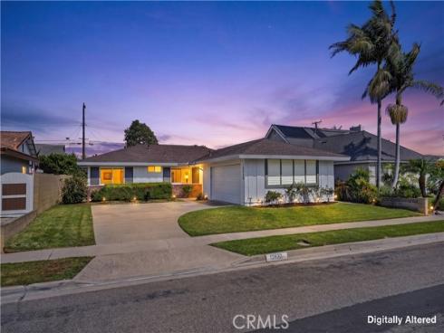 12832 Adams