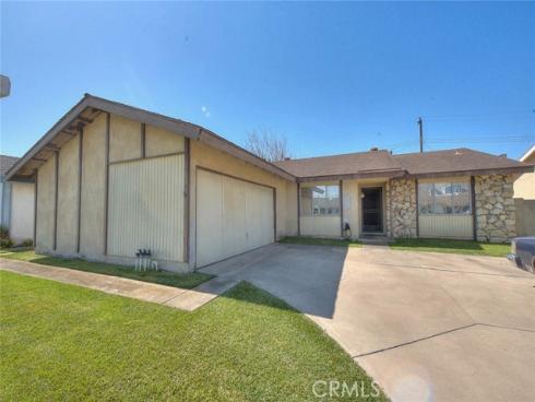 5362 Acacia Ave