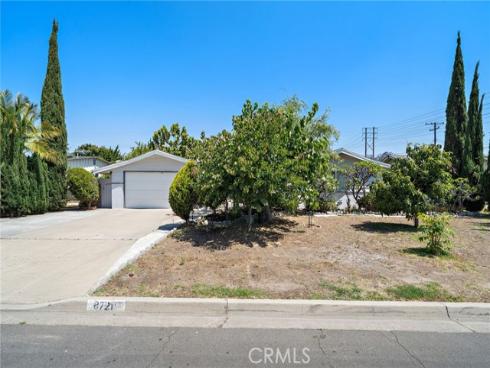 8721 La Grand Avenue