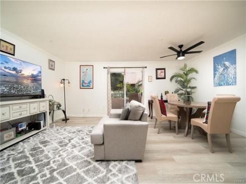12591 Westminster 114
