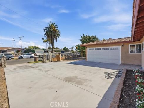 10112 Traylor Way , Garden Grove, CA