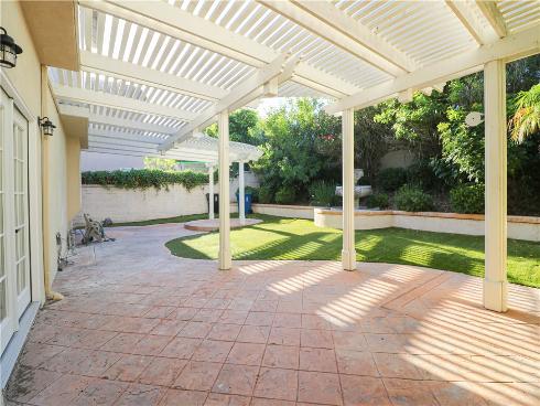 7095  Ashley   Drive, Huntington Beach, CA