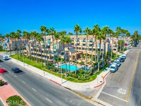 1200  Pacific Coast  424 , Huntington Beach, CA