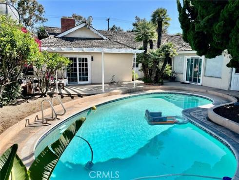 5691  Heil   Avenue, Huntington Beach, CA