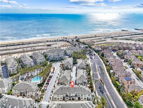 19277  Surfwave   Drive, Huntington Beach, CA