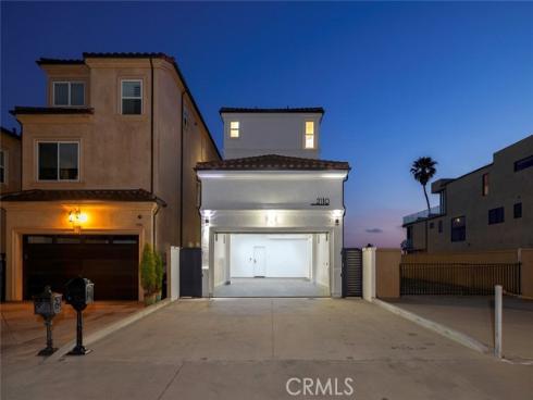 2110  Pacific Coast Highway  , Huntington Beach, CA