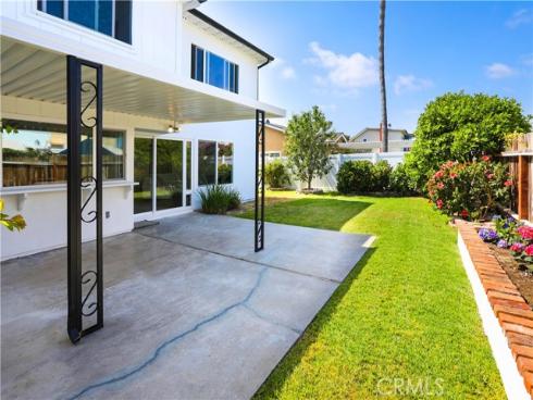 21912  Summer   Circle, Huntington Beach, CA