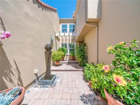 6081  Eaglecrest   Drive, Huntington Beach, CA