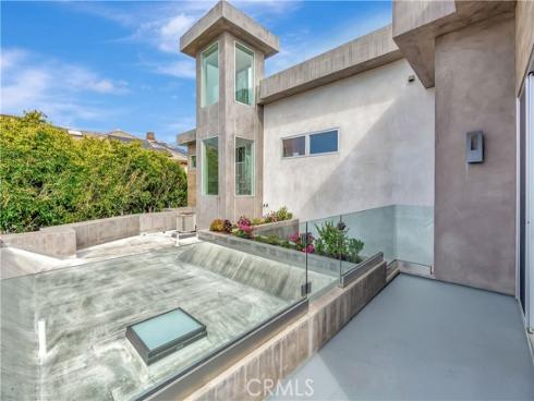 3342  Bounty   Circle, Huntington Beach, CA