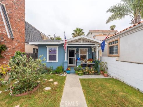 209  Detroit   Avenue, Huntington Beach, CA