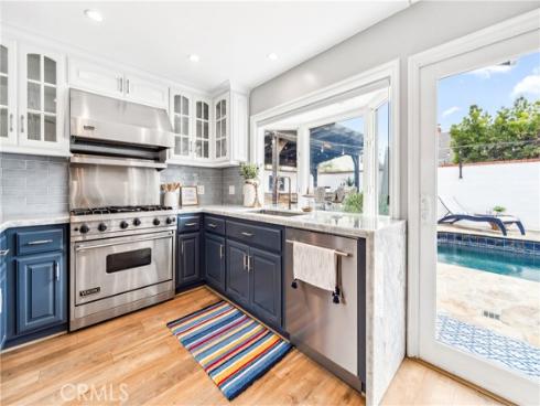 5522  Mossvale   Circle, Huntington Beach, CA