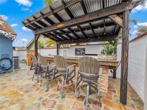 5522  Mossvale   Circle, Huntington Beach, CA