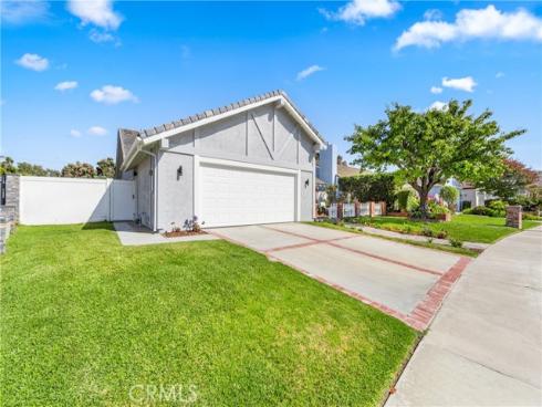 22382  Wallingford   Lane, Huntington Beach, CA