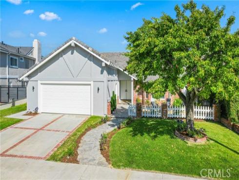 22382  Wallingford   Lane, Huntington Beach, CA