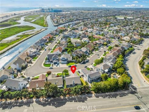 22382  Wallingford   Lane, Huntington Beach, CA