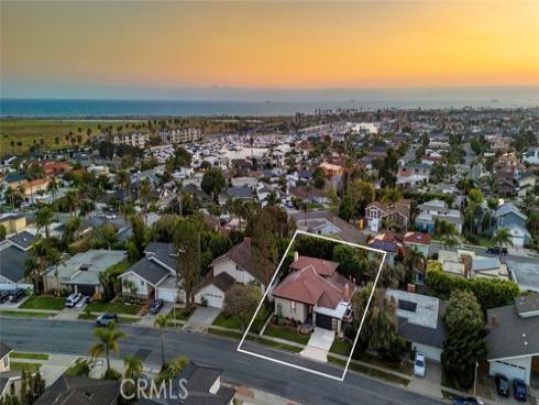 17041  Courtney   Lane, Huntington Beach, CA