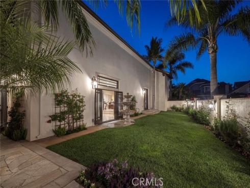 16245  Santa Barbara   Lane, Huntington Beach, CA