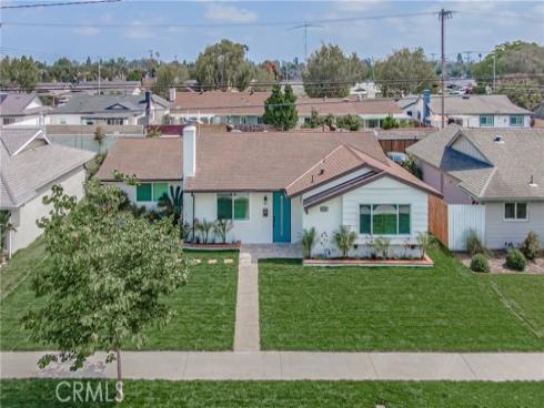 5562  Edinger   Avenue, Huntington Beach, CA