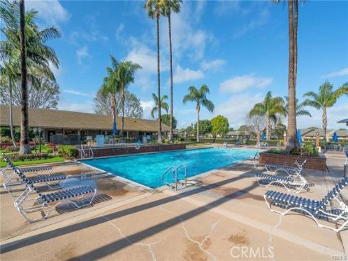 8633  Portola  16E  Court, Huntington Beach, CA