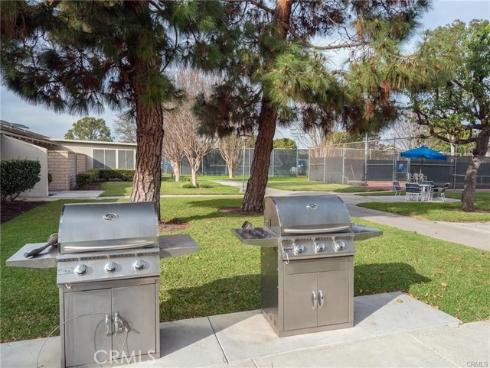 8633  Portola  16E  Court, Huntington Beach, CA