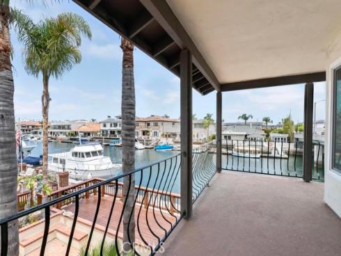 16592  Grimaud   Lane, Huntington Beach, CA