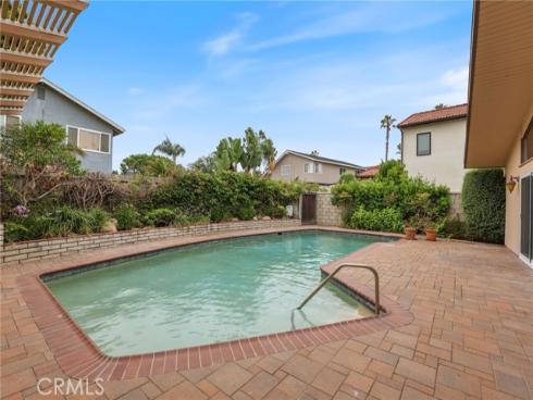 16892  Harkness   Circle, Huntington Beach, CA