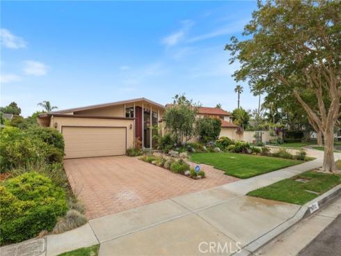 16892  Harkness   Circle, Huntington Beach, CA