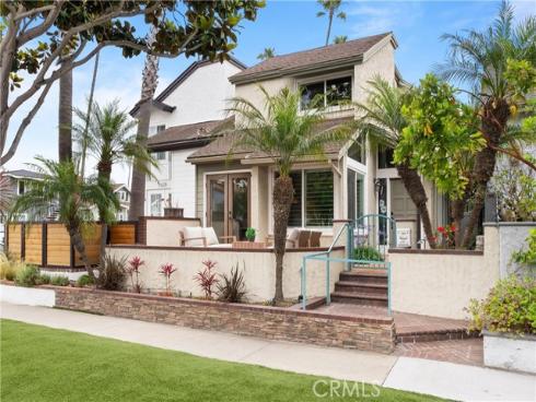 626  9th   Street, Huntington Beach, CA