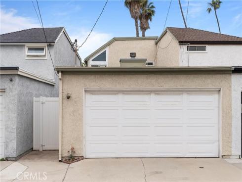 626  9th   Street, Huntington Beach, CA