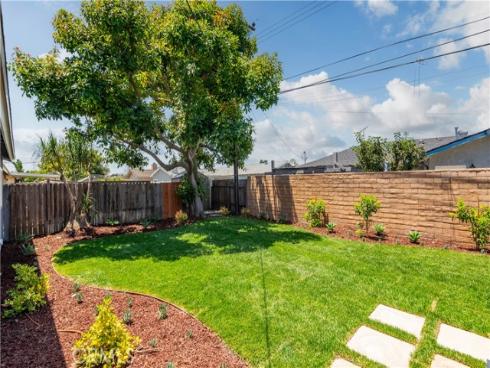 10391  Kukui   Drive, Huntington Beach, CA